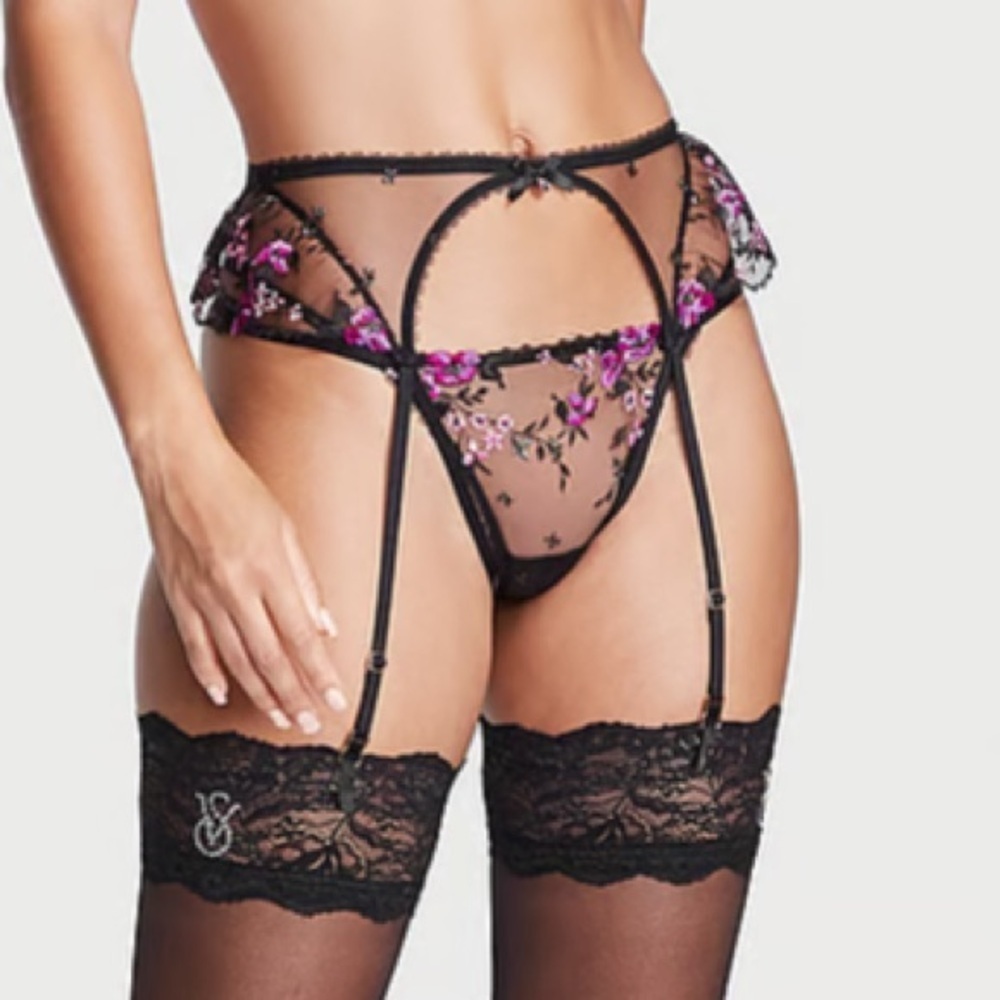 New! Victoria’s Secret floral embroidery black garter with leg cuffs 4267